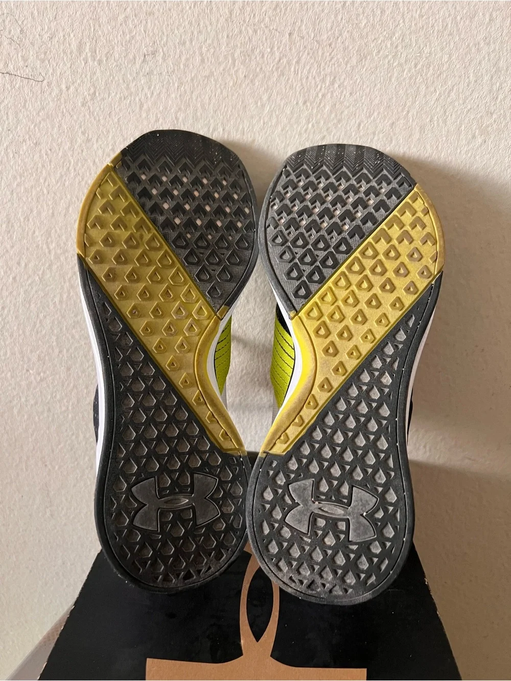 Under Armour Black and Yellow Men's Training Shoes